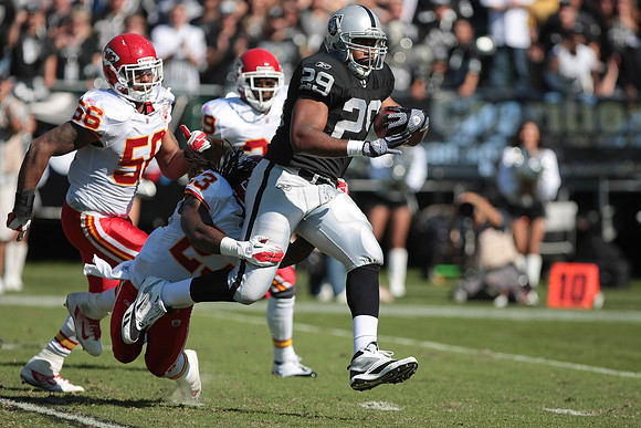 NFL: Kansas City Chiefs at Oakland Raiders