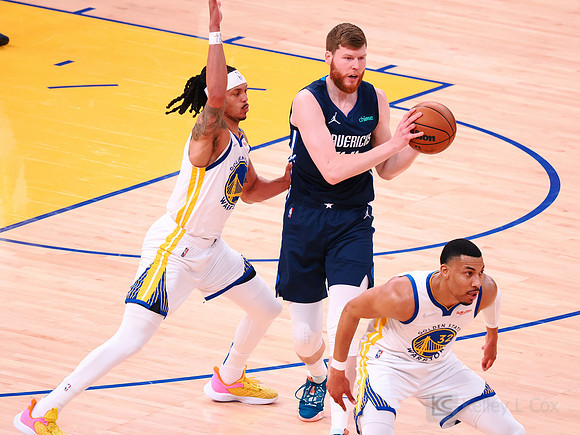 NBA: Playoffs-Dallas Mavericks at Golden State Warriors