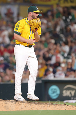 Atlanta Braves v Athletics