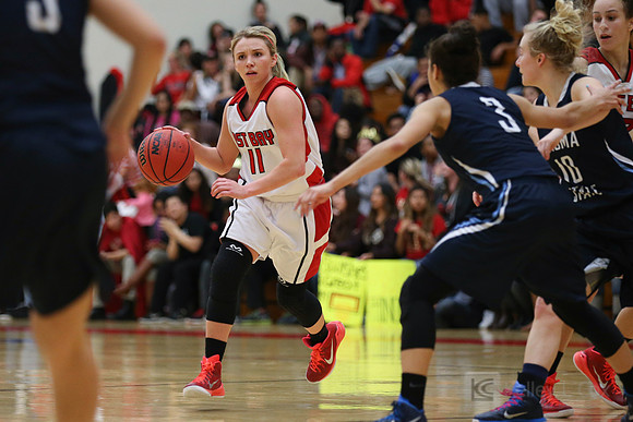 Cal State East Bay Pioneers guard  Laci Effenberger (11)