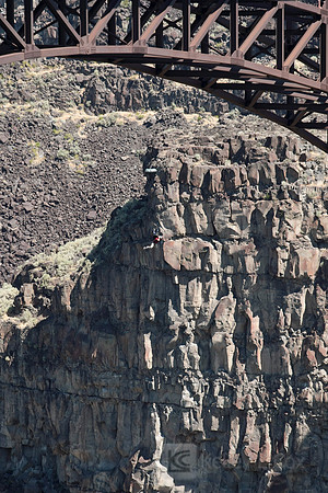 BASE Jumping