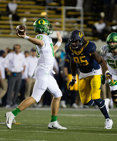NCAA Football: Oregon at California