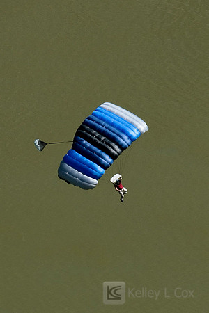 BASE Jumping