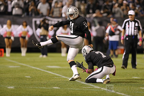 NFL: San Diego Chargers at Oakland Raiders