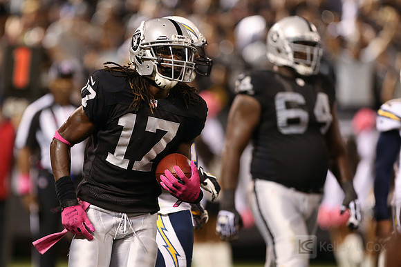 NFL: San Diego Chargers at Oakland Raiders